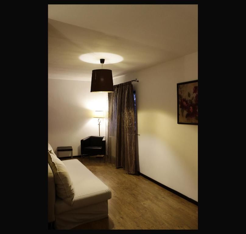 Отели типа «постель и завтрак» La Livada Отопень-57