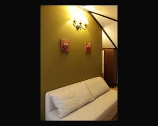 Отели типа «постель и завтрак» La Livada Отопень Номер-студио с диваном-кроватью-6