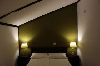 Отели типа «постель и завтрак» La Livada Отопень Номер-студио с диваном-кроватью-12