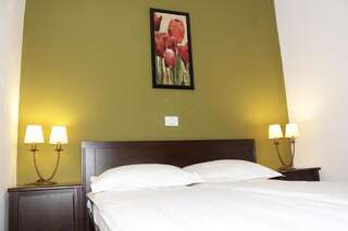 Отели типа «постель и завтрак» La Livada Отопень Стандартный двухместный номер с 1 кроватью-5